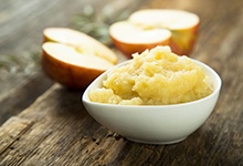 Applesauce, a good no-chew food for after dental implant surgery