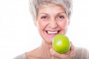 Eating with dentures